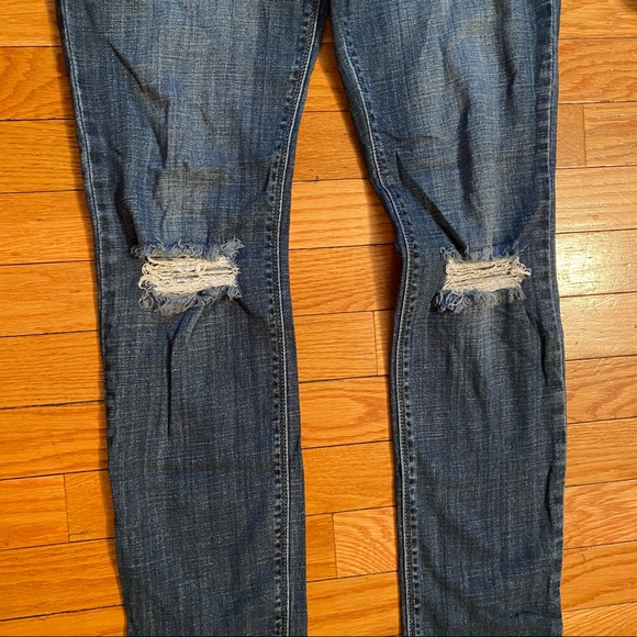 SOLO Design Lab Distressed Jeans - Picture 12 of 16